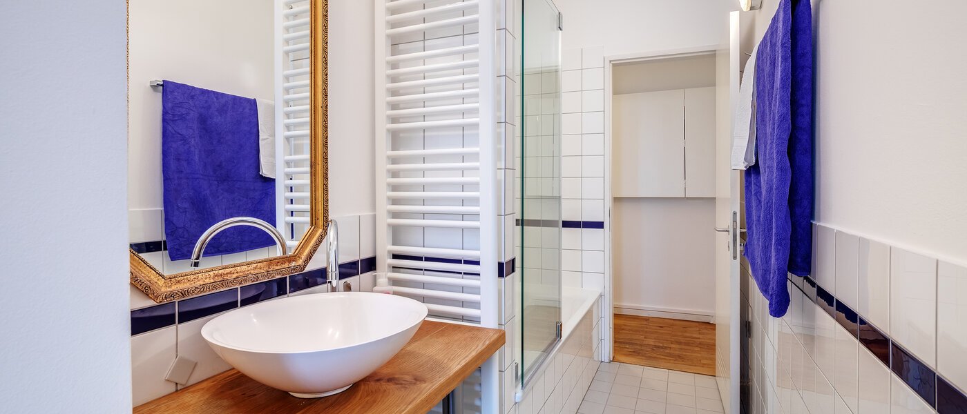 appartement style maisonnette München Gärtnerplatzviertel 01 salle de bain 12440