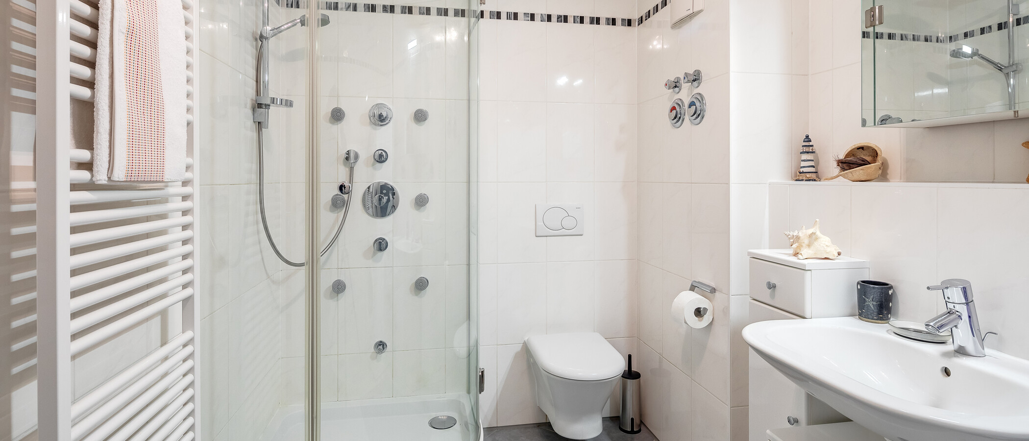 appartement München Milbertshofen 01 salle de bain 12441