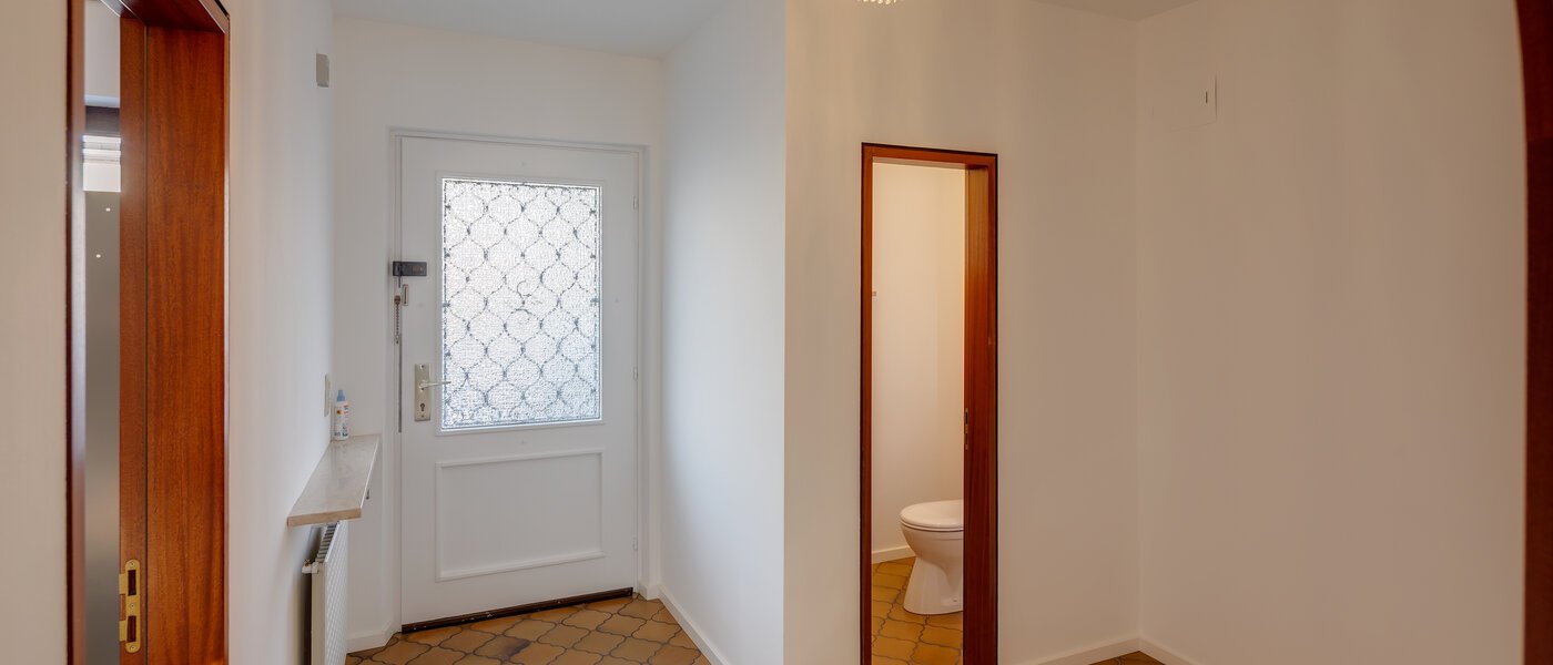 dernière maison de la rangée de maisons mitoyennes München Obersendling 03 entrée/couloir 12456