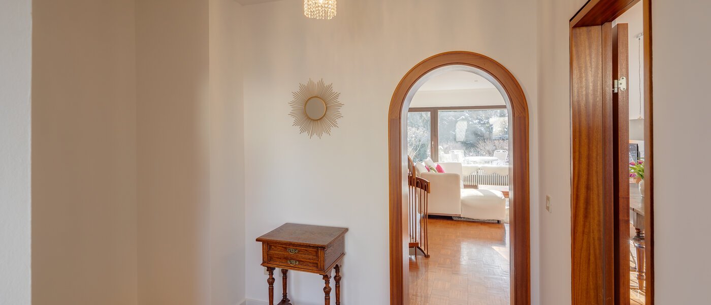 dernière maison de la rangée de maisons mitoyennes München Obersendling 04 entrée/couloir 12456