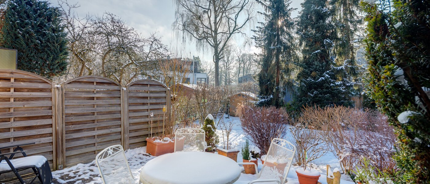 dernière maison de la rangée de maisons mitoyennes München Obersendling 03 terrasse 12456
