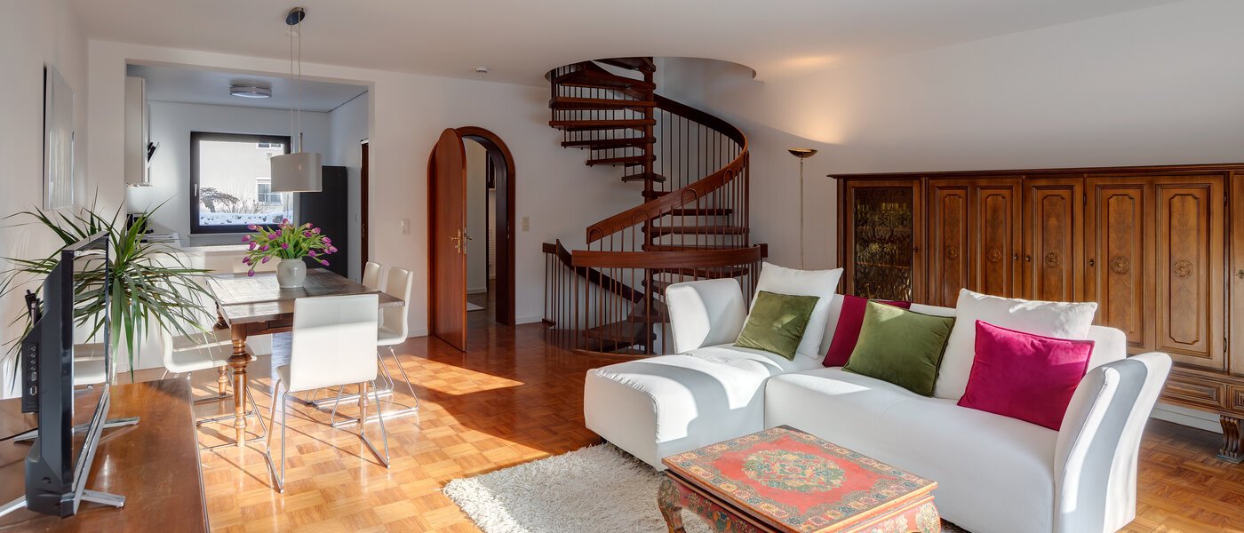 dernière maison de la rangée de maisons mitoyennes München Obersendling 04 pièce à vivre 12456