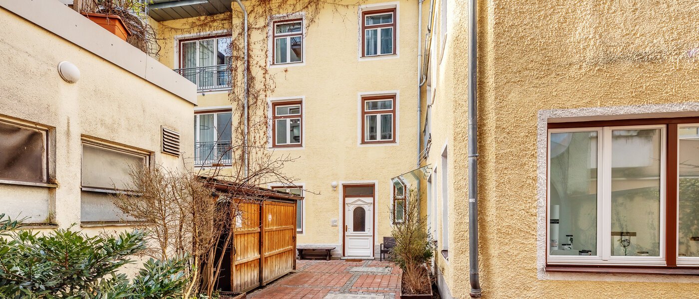 appartement München Maxvorstadt 01 cour intérieure 12472