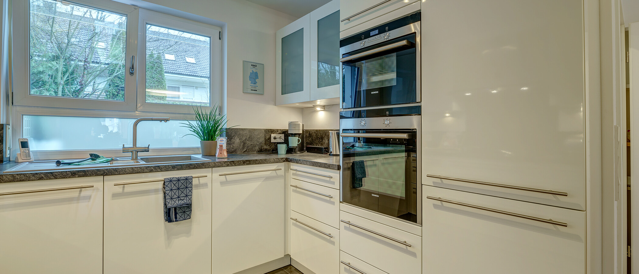 maison mitoyenne placée au milieu de la rangée Baldham Vaterstetten 04 cuisine 12473
