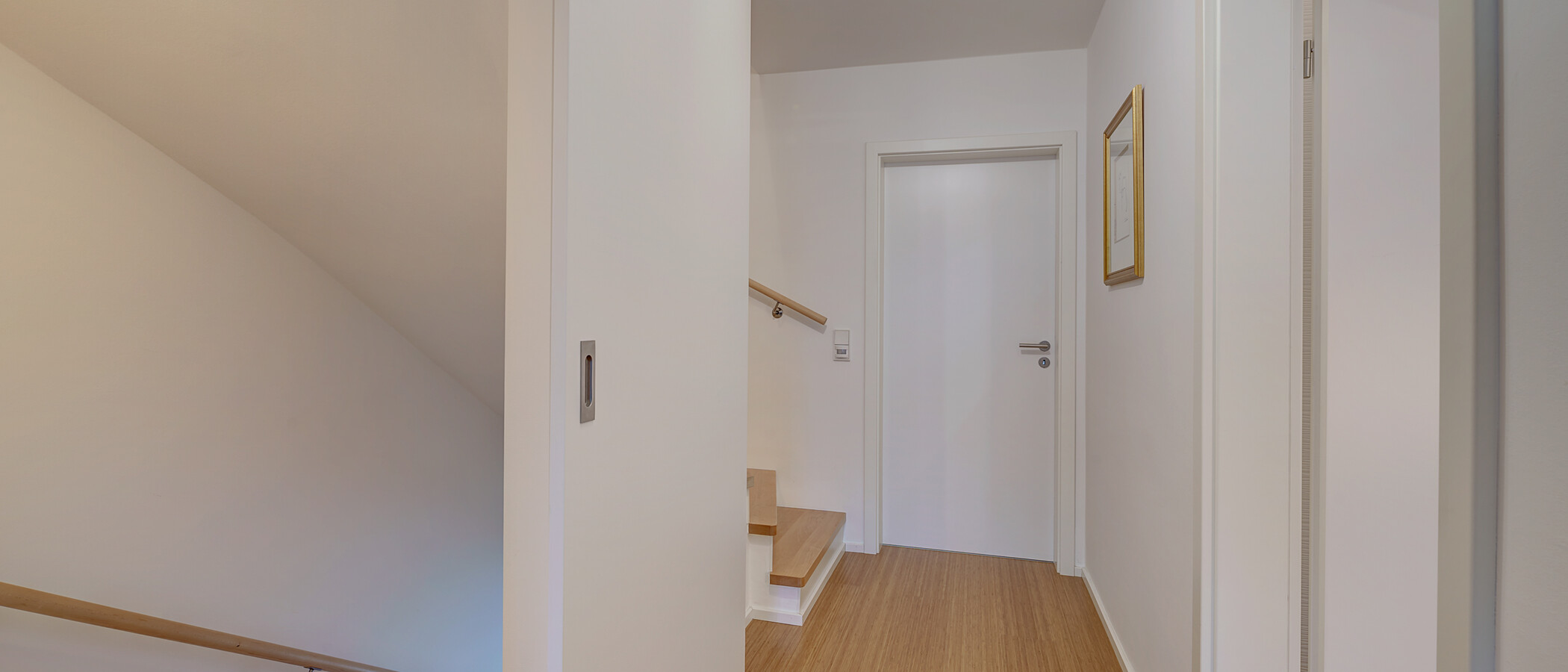 maison mitoyenne placée au milieu de la rangée Baldham Vaterstetten 04 entrée/couloir 12473