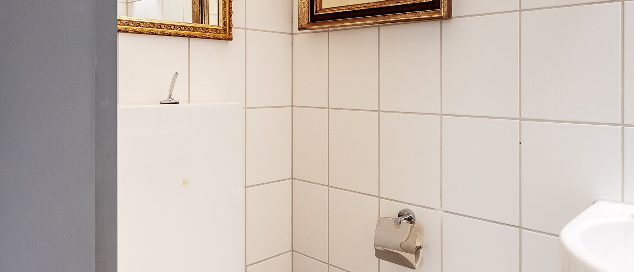 appartement sous les toits München Nymphenburg 01 toilettes séparées 12497