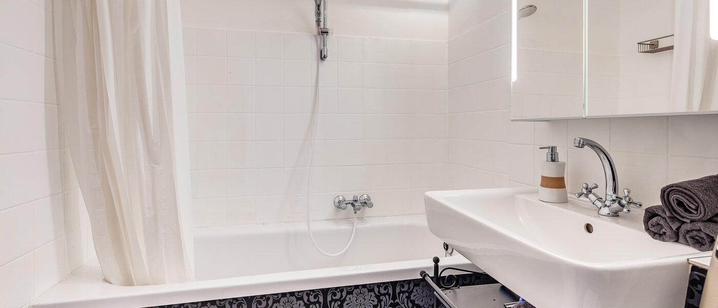 appartement München Arabellapark 01 salle de bain 12513