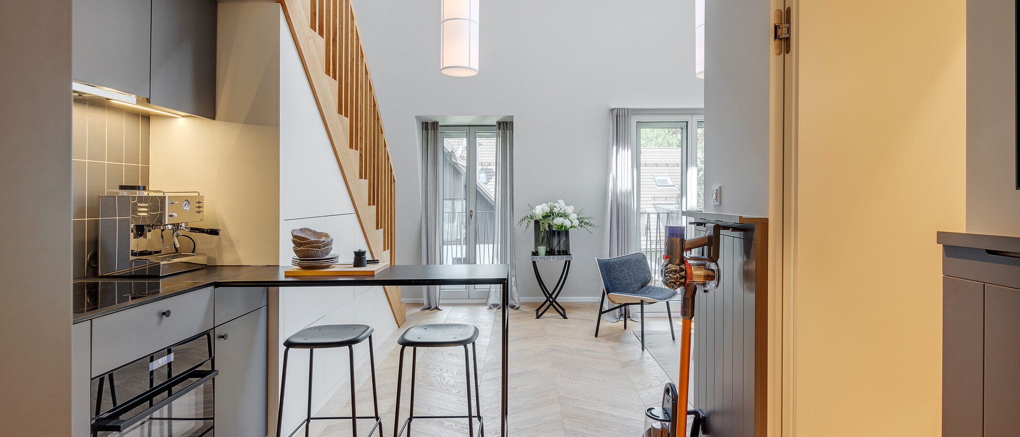 appartement style maisonnette avec mezzanine München Herzogpark 03 cuisine 12527