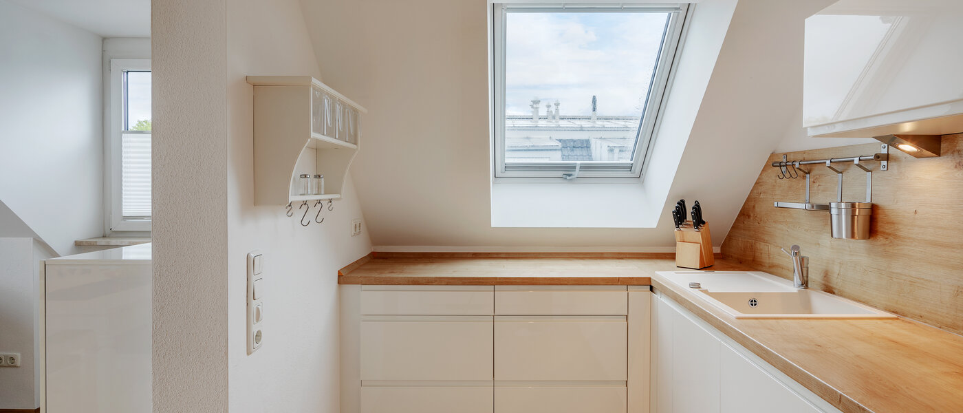 appartement sous les toits München Lerchenau 03 cuisine 12556