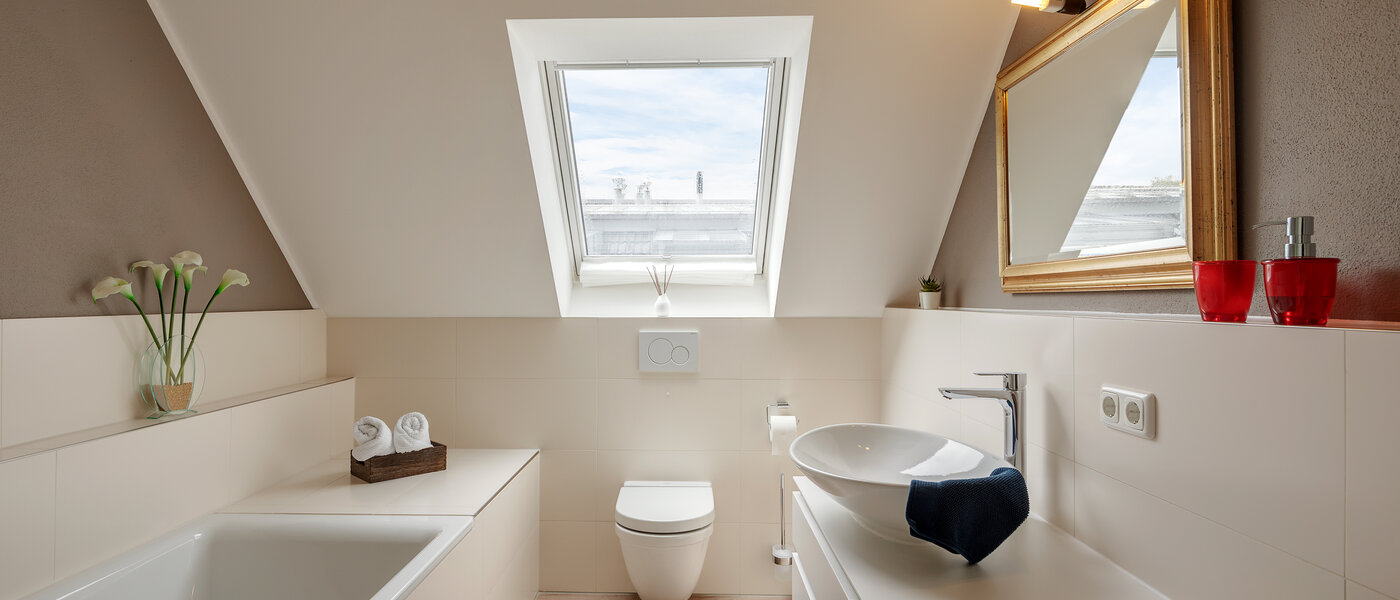 appartement sous les toits München Lerchenau 02 salle de bain 12556