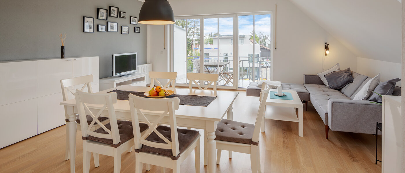 appartement sous les toits München Lerchenau 02 pièce à vivre 12556