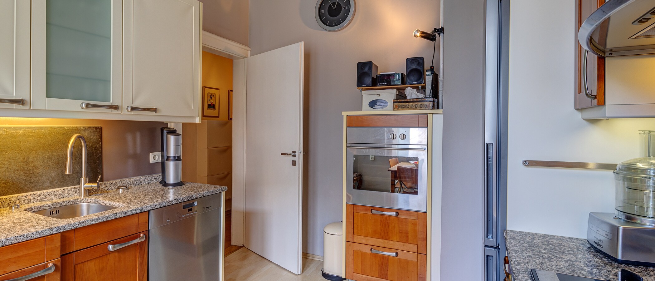 appartement München Schwabing 03 cuisine 12591