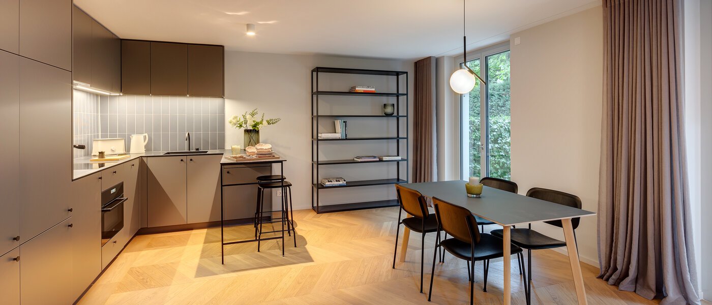 appartement style maisonnette avec mezzanine München Herzogpark 03 cuisine 12616