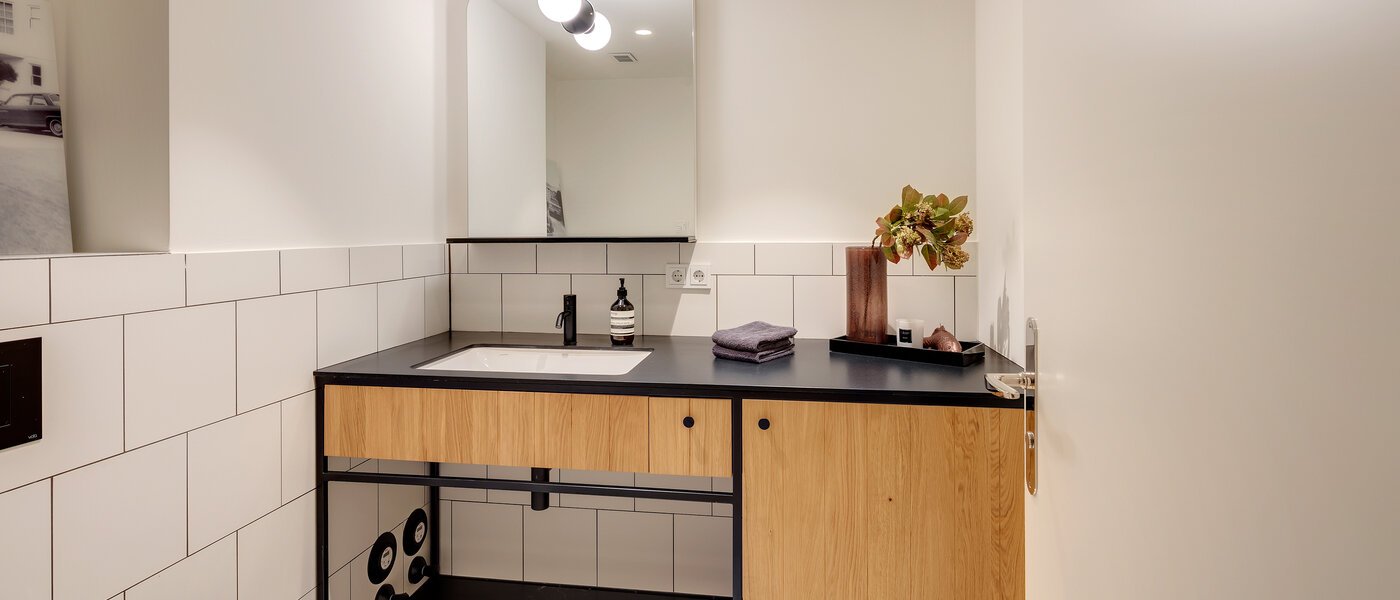 appartement style maisonnette avec mezzanine München Herzogpark 01 deux toilettes 12616