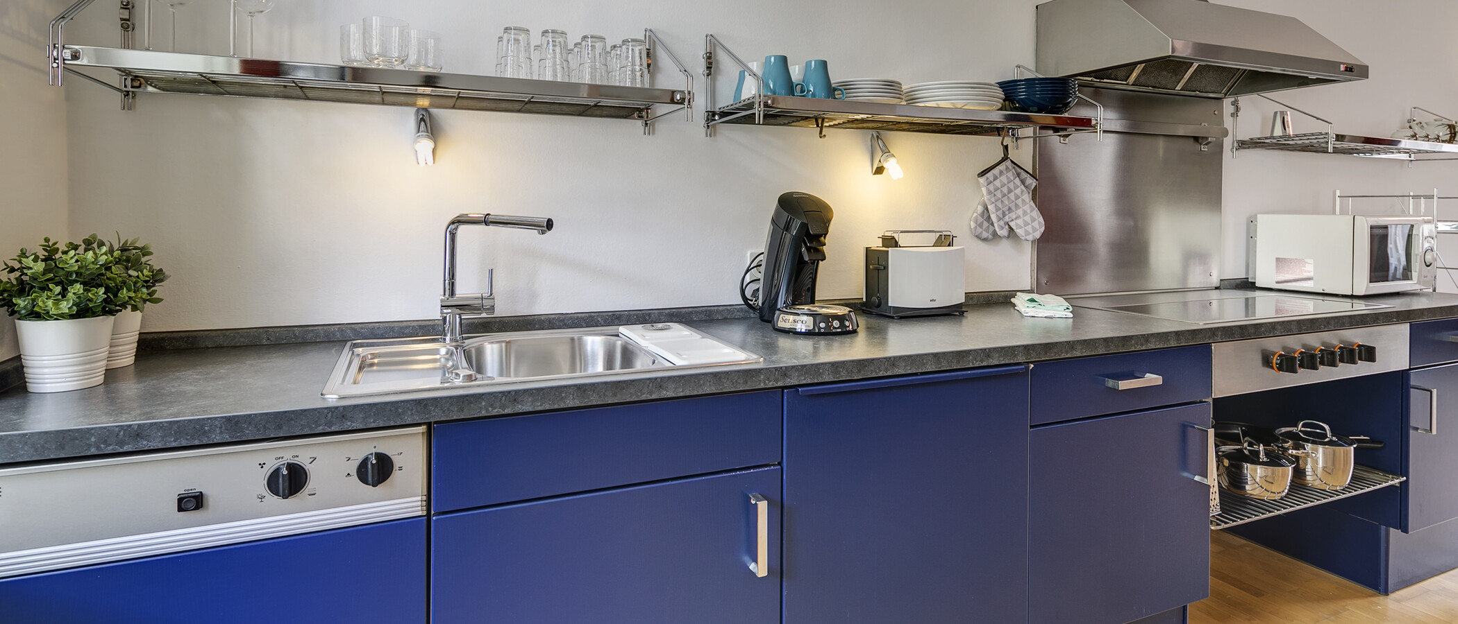 appartement München Schwabing (links der Leopoldstraße) 02 cuisine 1262