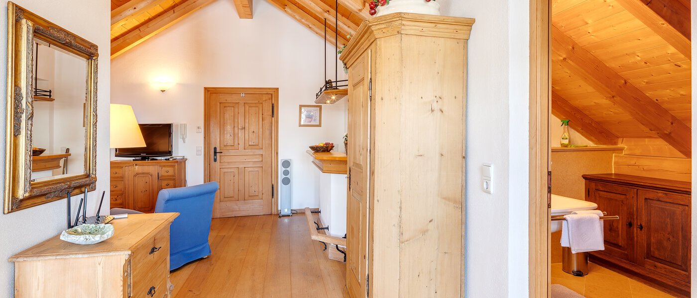 appartement sous les toits Bad Heilbrunn 05 pièce à vivre 12824