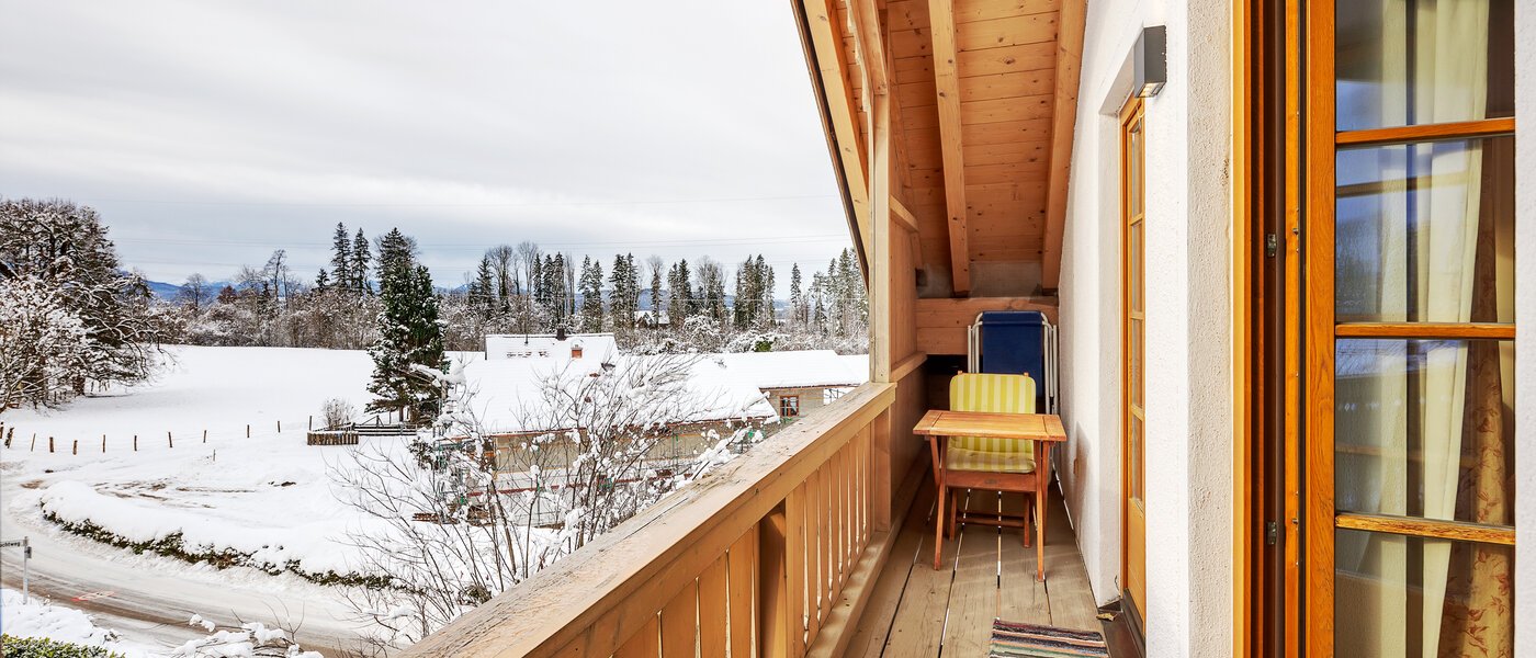 appartement sous les toits Bad Heilbrunn 01 balcon 12826