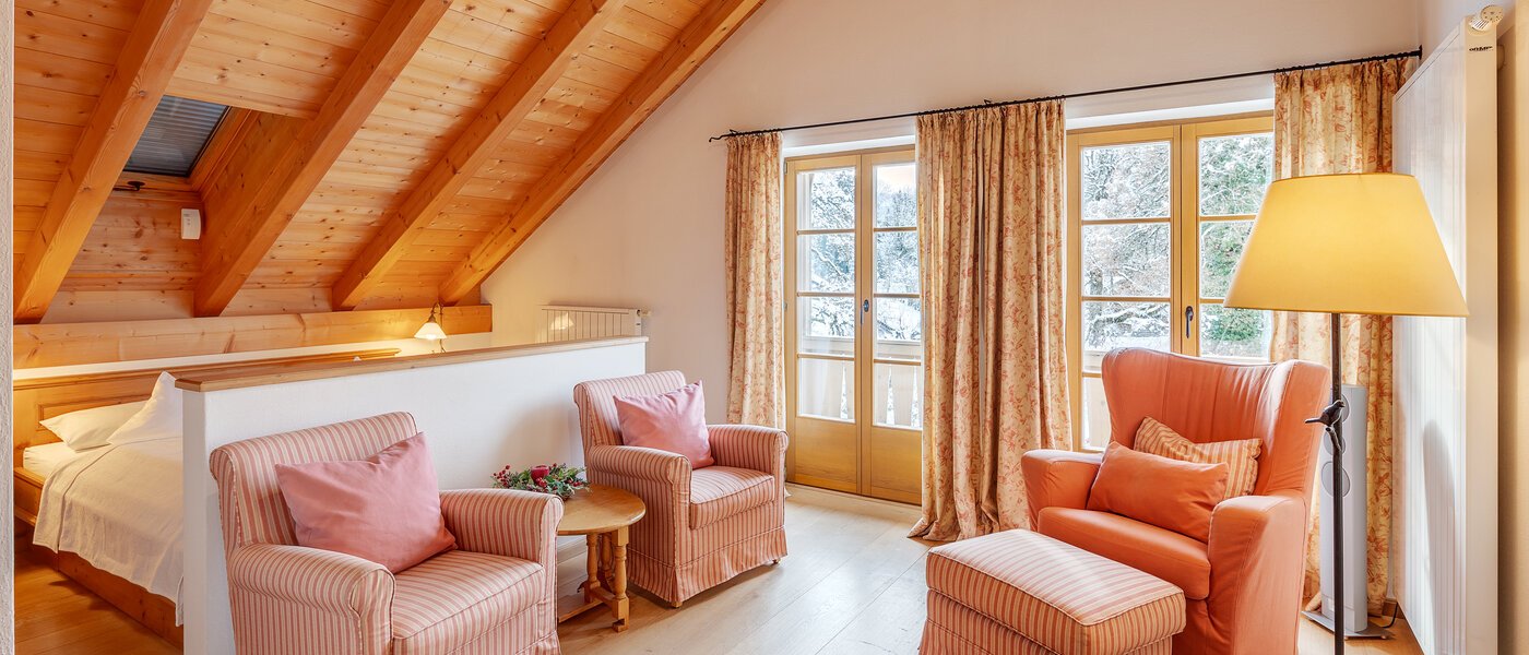 appartement sous les toits Bad Heilbrunn 02 pièce à vivre 12826