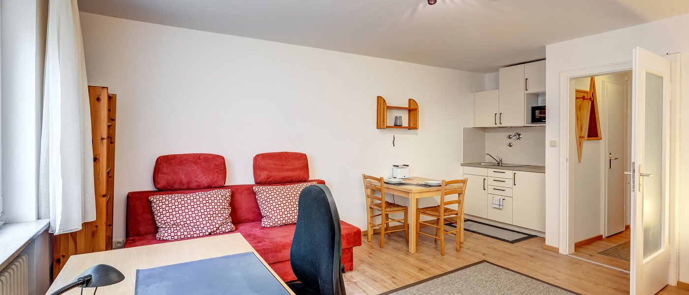 appartement München Maxvorstadt - Universitätsviertel 04 pièce à vivre 12898