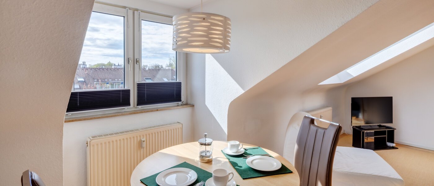 appartement sous les toits München Obermenzing 03 pièce à vivre 12904