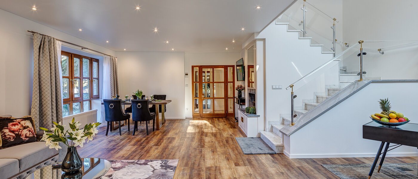 maison Baldham 04 pièce à vivre 12920