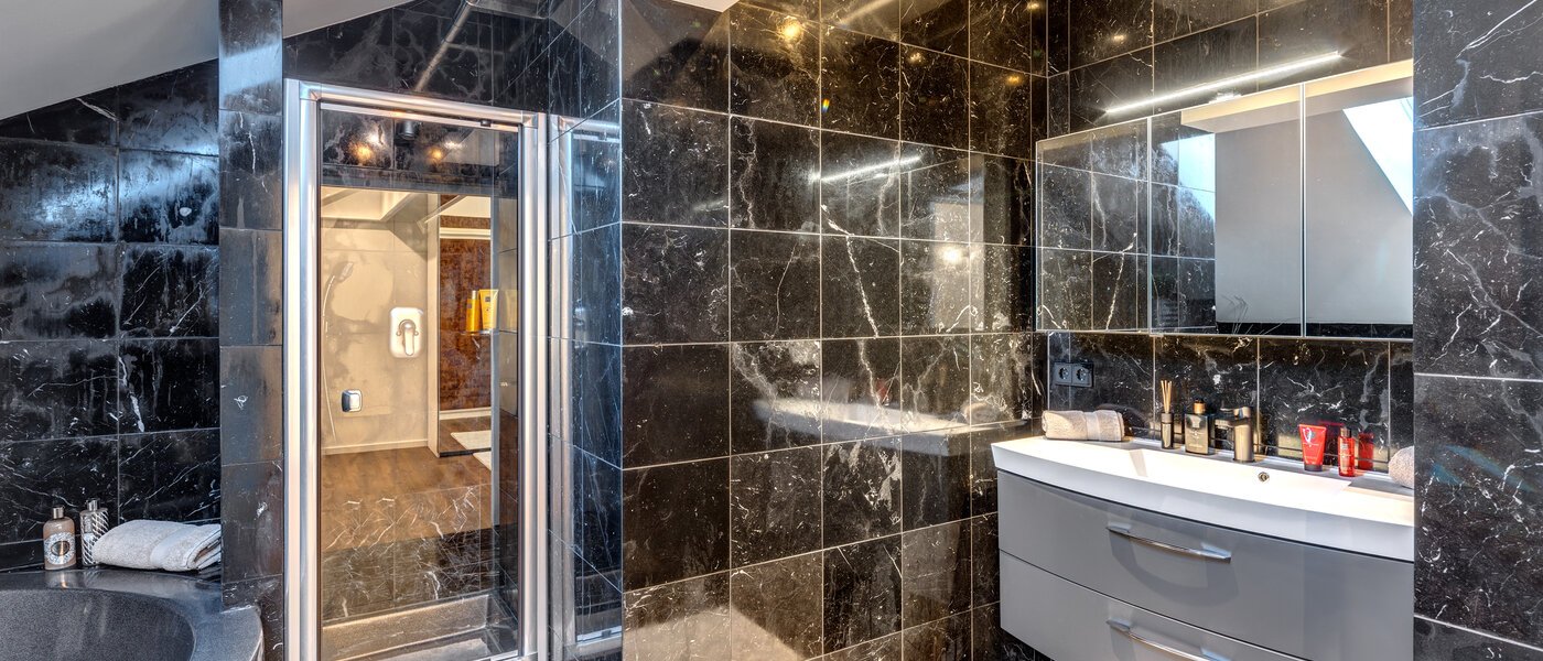 maison Baldham 02 1ère salle de bain 12920