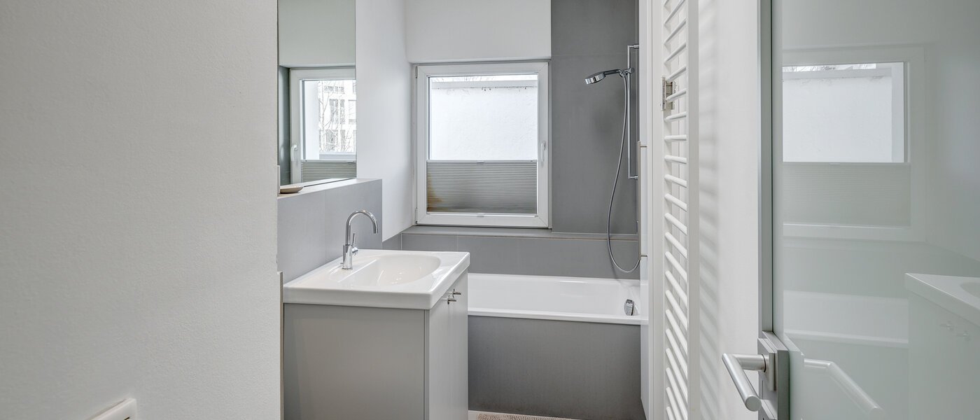 appartement München Altbogenhausen 01 salle de bain 12943