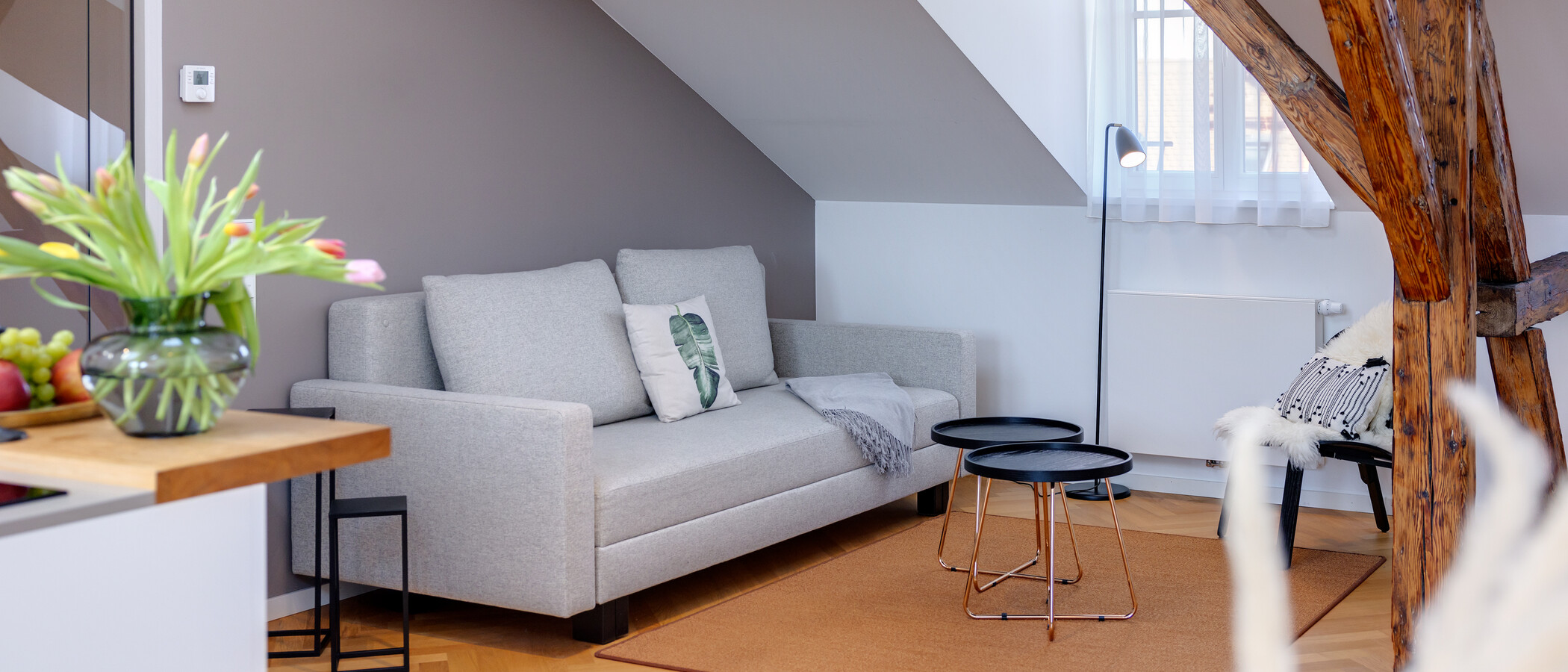 appartement sous les toits München Glockenbachviertel 04 pièce à vivre 12963