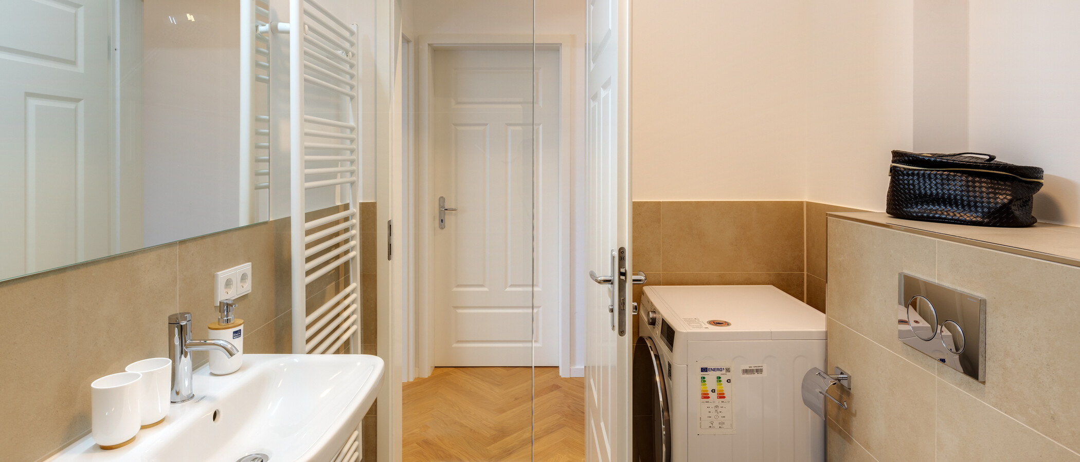 appartement sous les toits München Glockenbachviertel 04 1ère salle de bain 12963