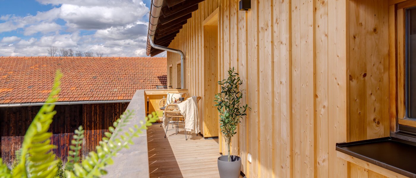 appartement avec mezzanine Gmund am Tegernsee 02 balcon 12967