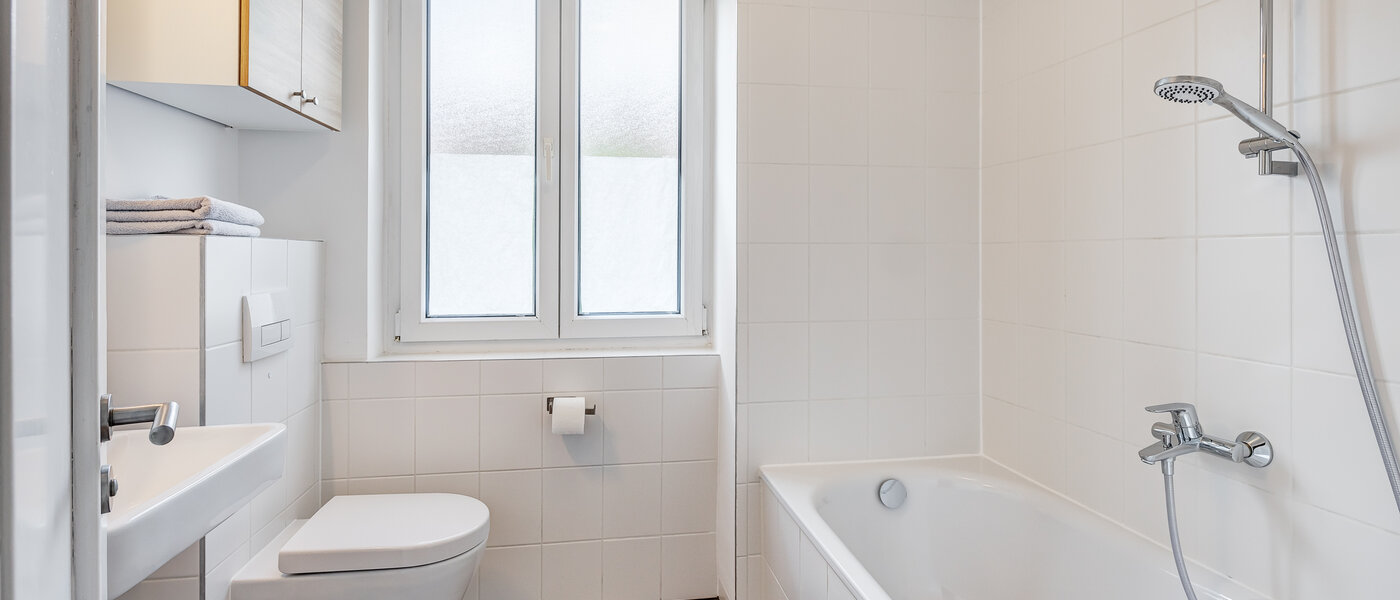 appartement avec jardin Germering 01 salle de bain 13004