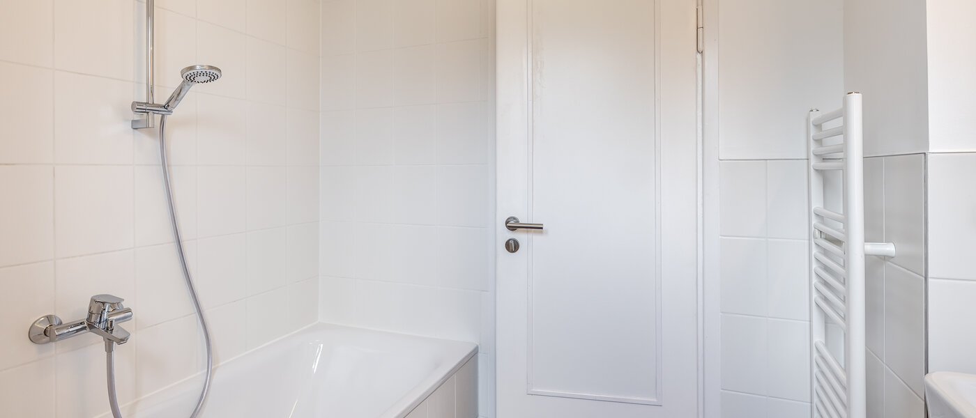 appartement avec jardin Germering 02 salle de bain 13004