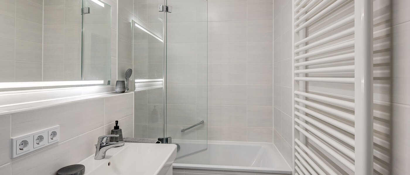 appartement München Allach 02 1ère salle de bain 13010