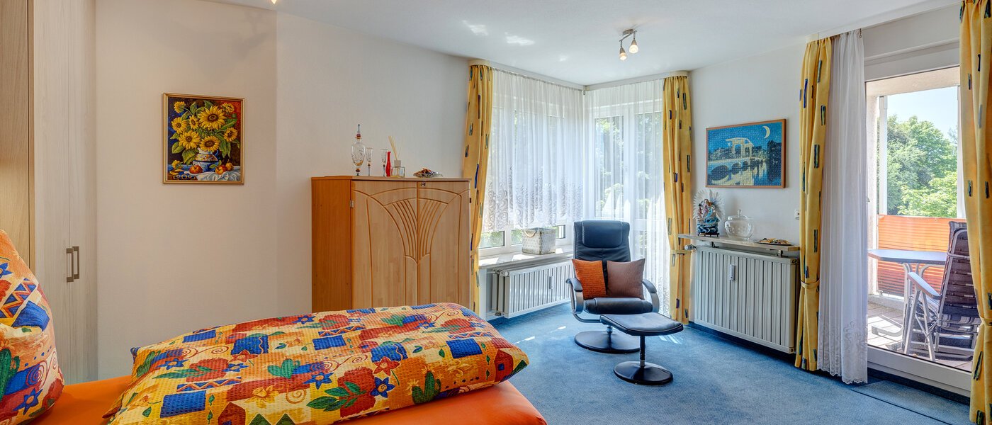 appartement München Neuperlach 01 pièce à vivre 13048