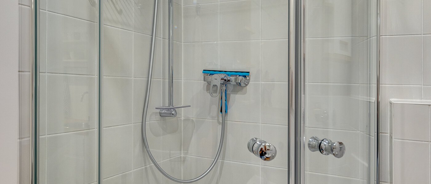 appartement style maisonnette München Pasing 03 salle de bain 13062