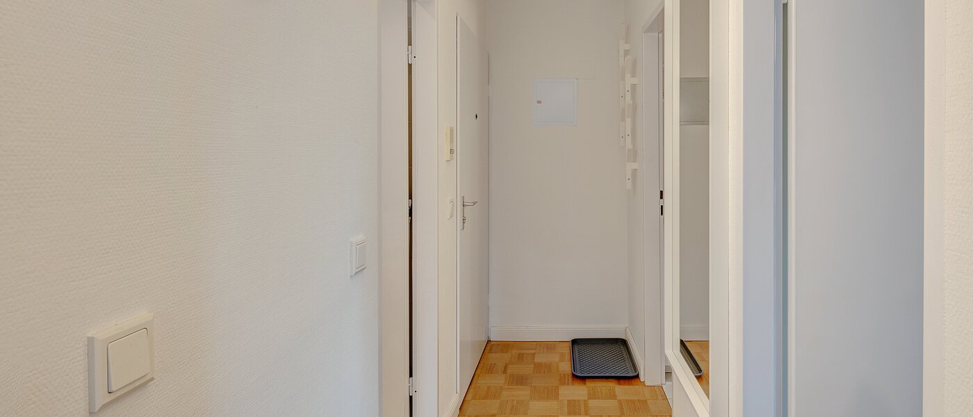 appartement style maisonnette München Pasing 01 entrée/couloir 13062