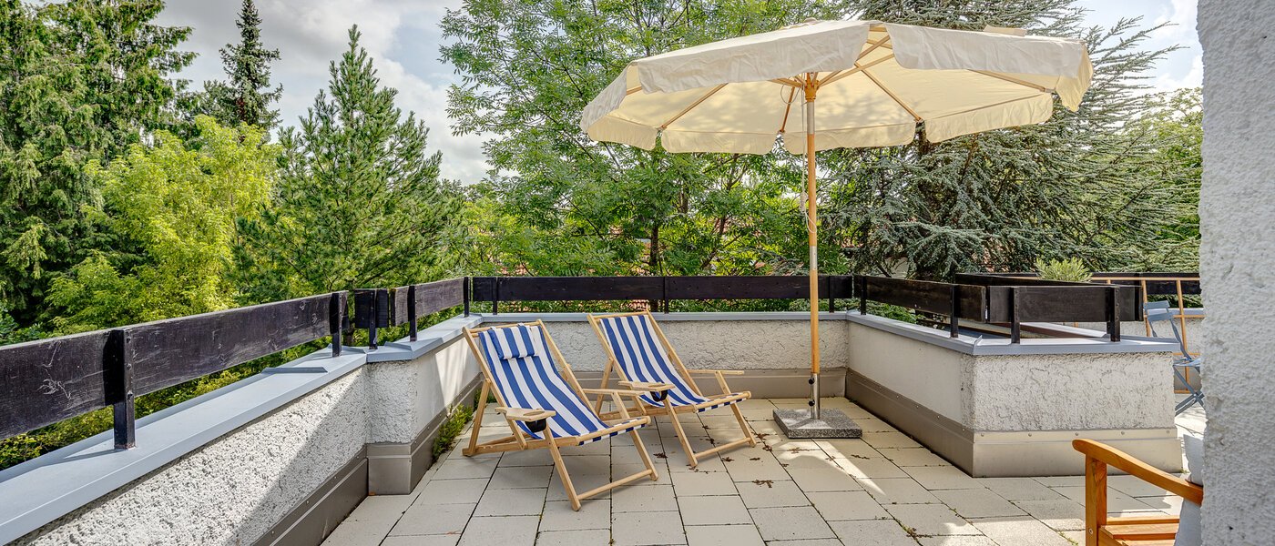 appartement style maisonnette München Pasing 05 terrasse sur le toit 13062