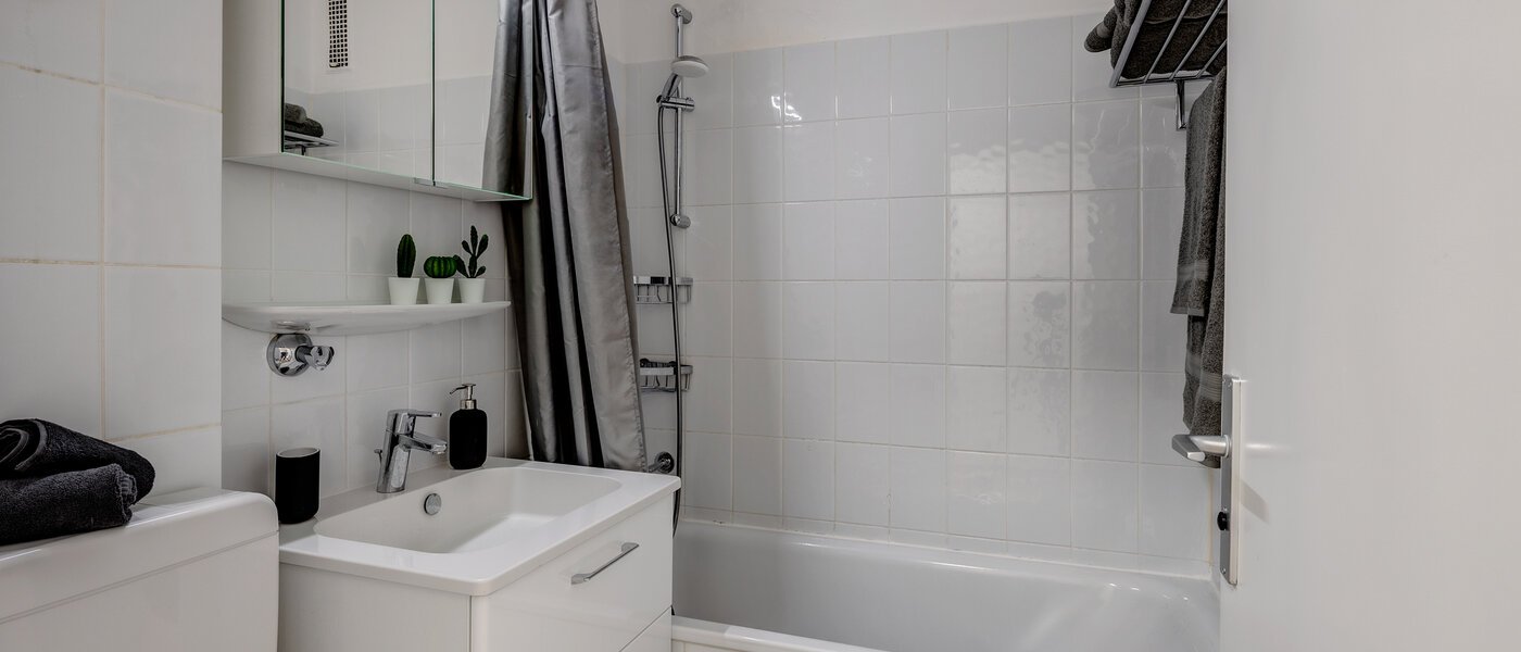 appartement München Fürstenried 01 salle de bain 13096