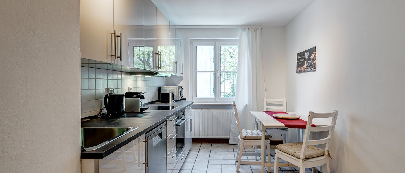 appartement München Neuhausen 01 cuisine 13100