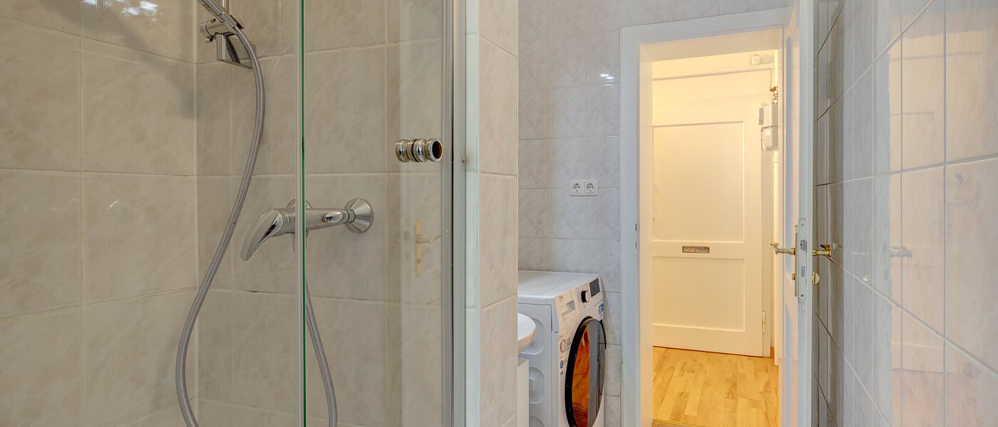 appartement München Neuhausen 01 salle de bain 13100