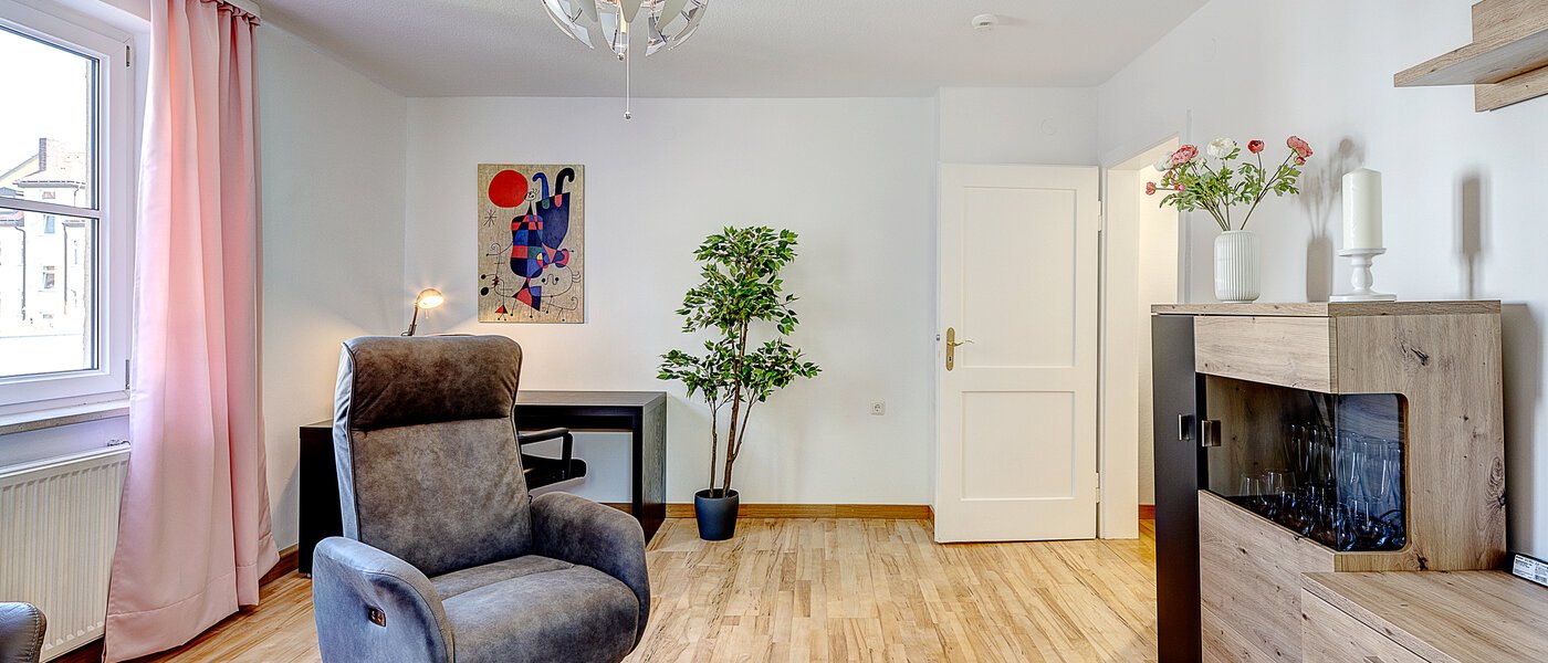 appartement München Neuhausen 04 pièce à vivre 13100