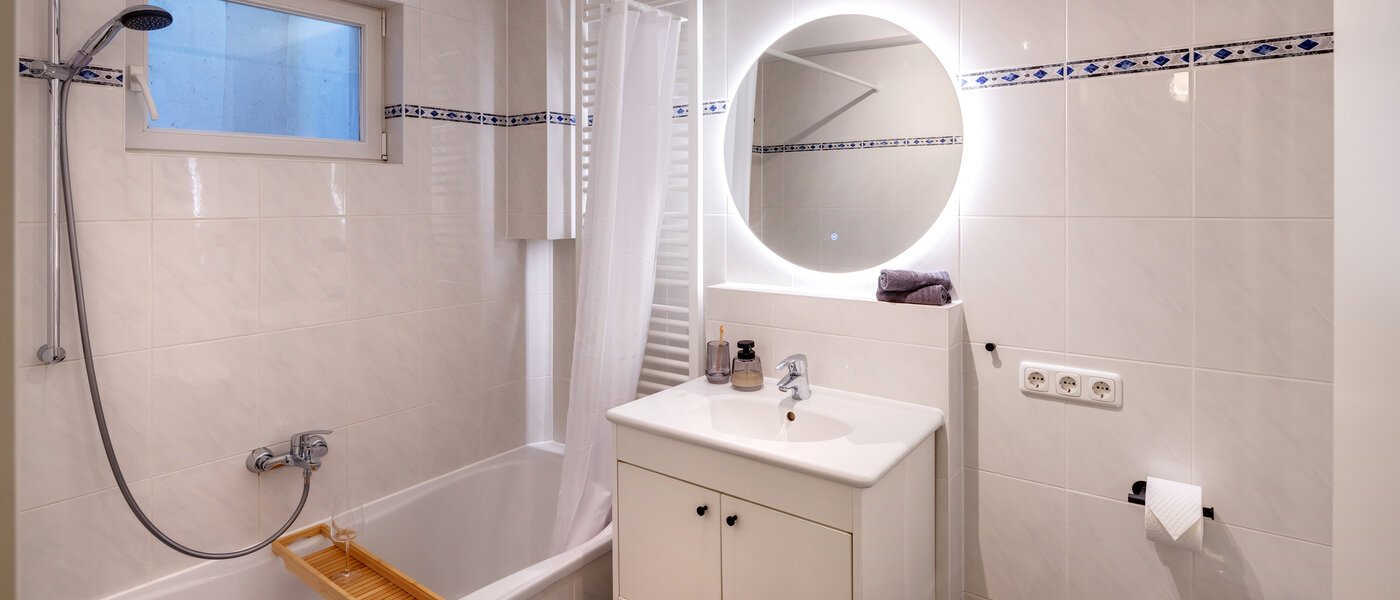 appartement style maisonnette München Trudering 02 salle de bain 13109