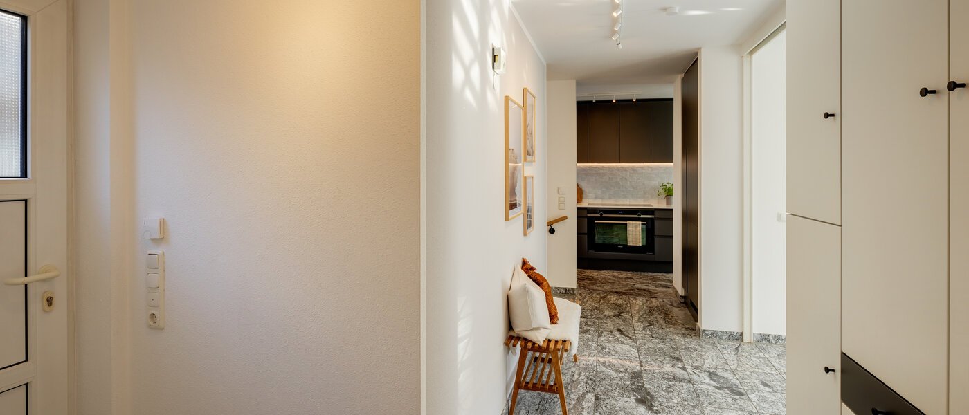 appartement style maisonnette München Trudering 01 entrée/couloir 13109