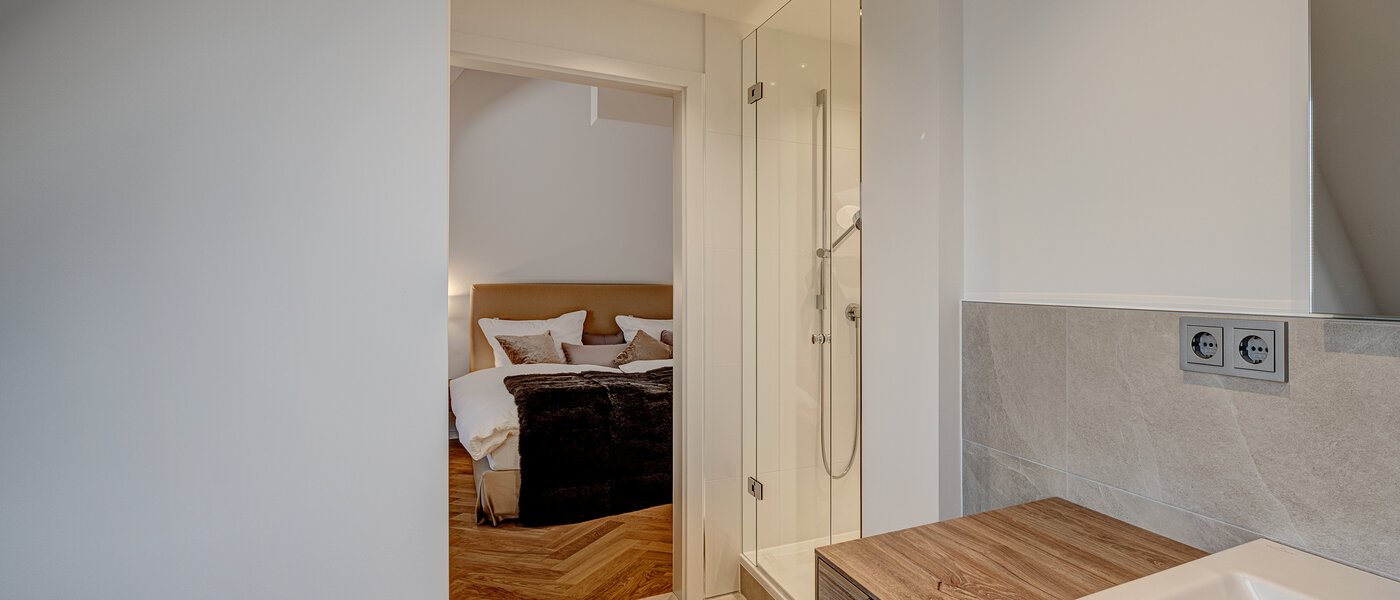 appartement style maisonnette München Neuhausen 01 1ère salle de bain 13127