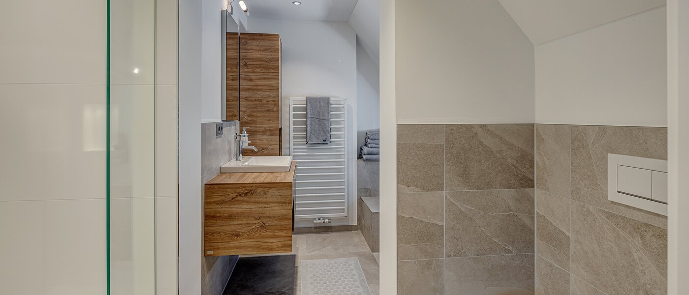 appartement style maisonnette München Neuhausen 03 1ère salle de bain 13127