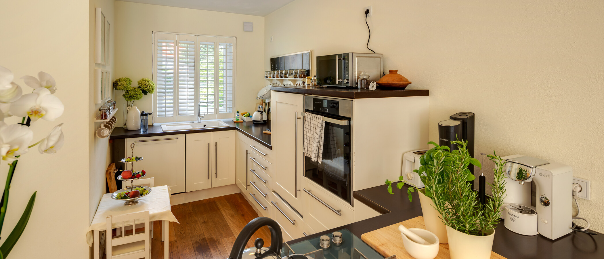 maison mitoyenne placée au milieu de la rangée Garching 01 cuisine 13131