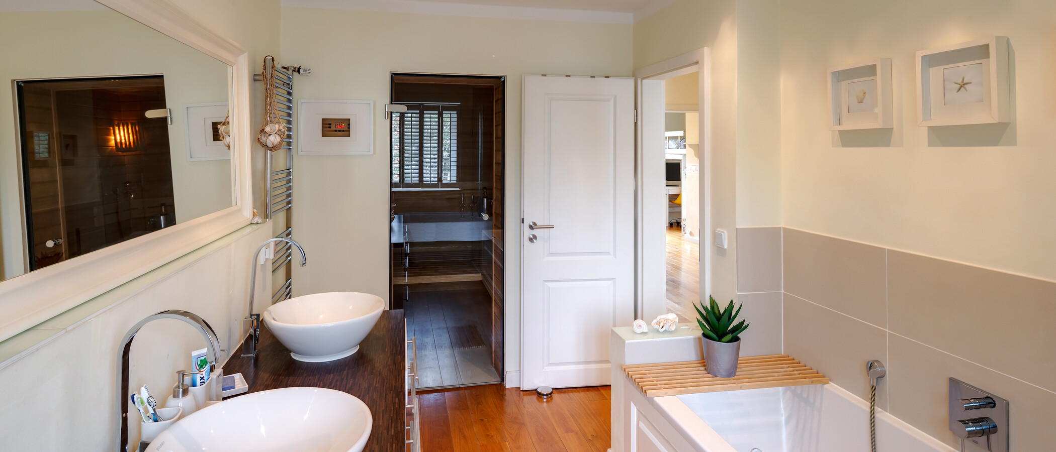 maison mitoyenne placée au milieu de la rangée Garching 01 salle de bain 13131