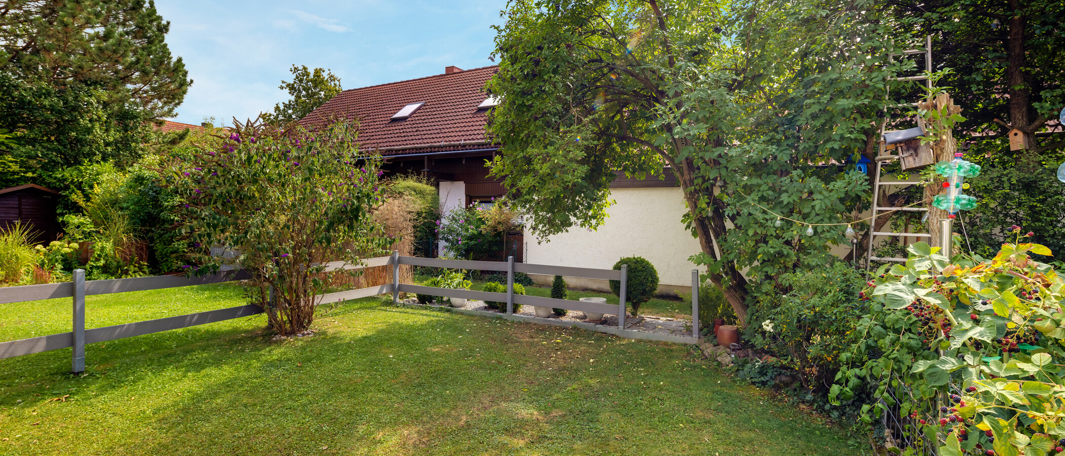 maison mitoyenne placée au milieu de la rangée Garching 01 jardin 13131