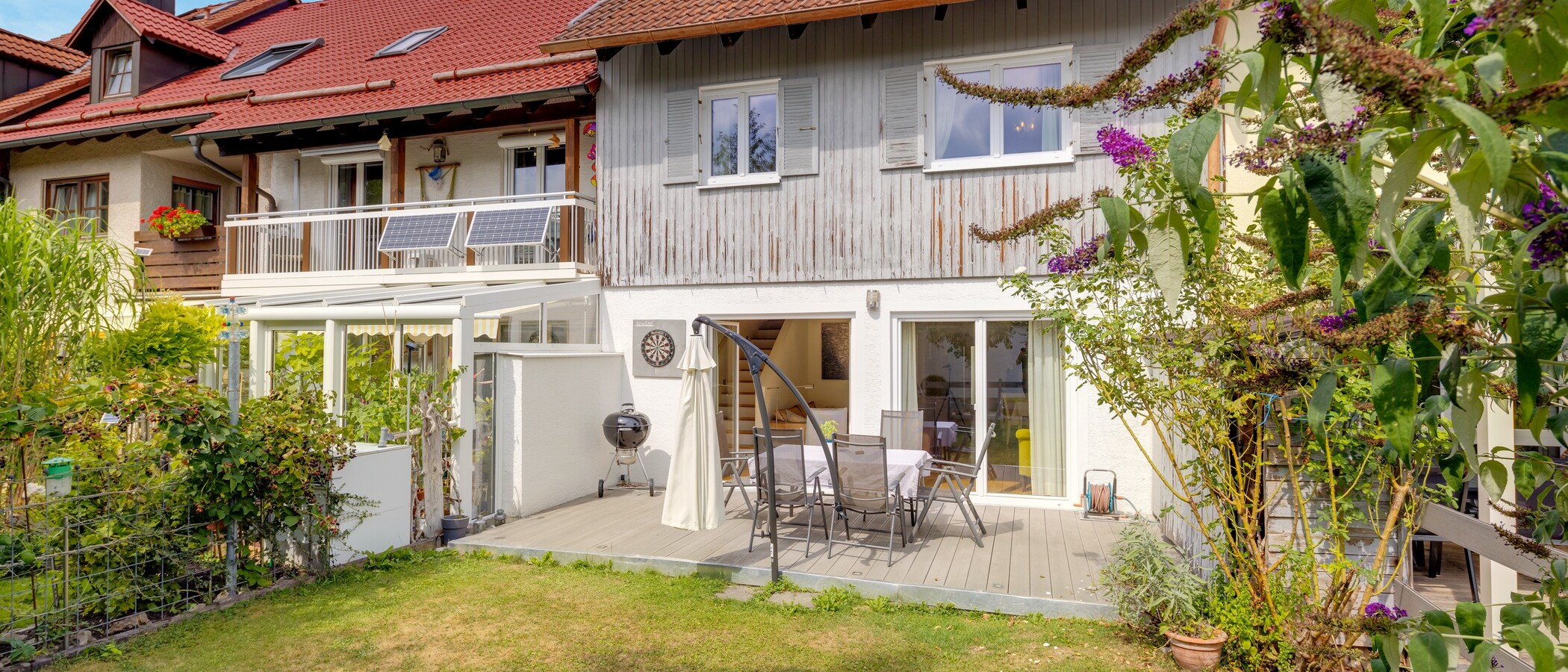 maison mitoyenne placée au milieu de la rangée Garching 01 terrasse 13131