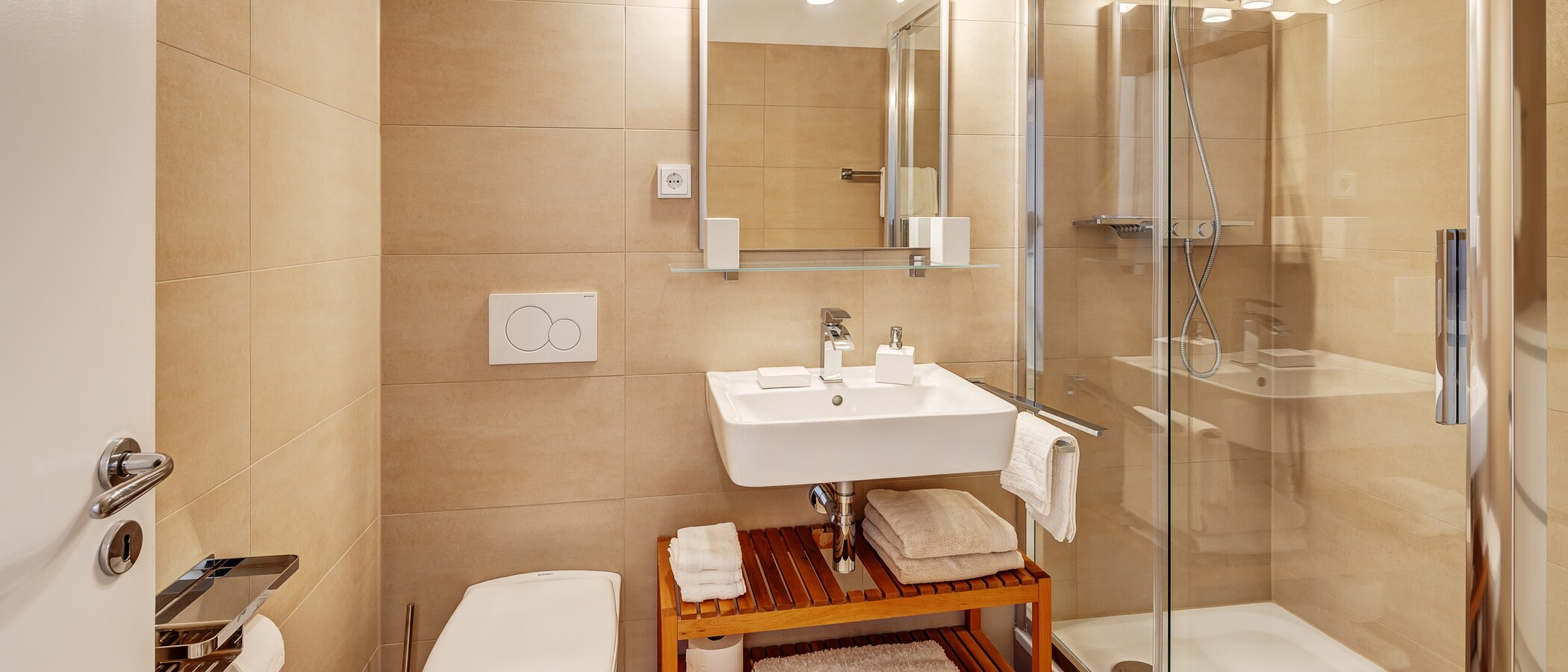 appartement style maisonnette München Olympiadorf 02 1ère salle de bain 13150